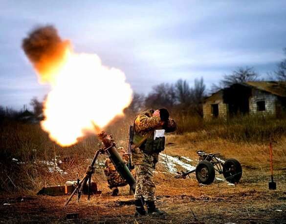 Массированный удар боевиков на горловском направлении (ВИДЕО)