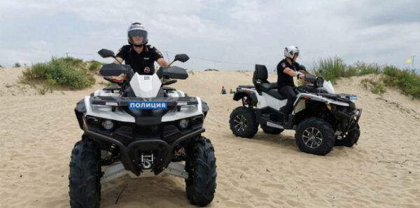 В Анапе полицейские патрулируют пляжи на квадроциклах