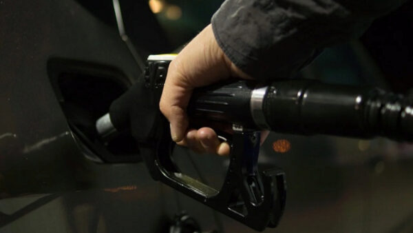 Два липецких водителя ради 2 тысяч обворовали свою компанию на 50 литров бензина