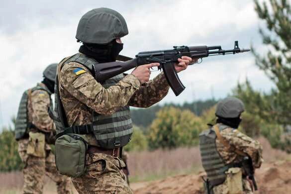 На камеру гранатомёты, за кадром для жителей ДНР миномёты: каратели пытаются обелиться (ФОТО)