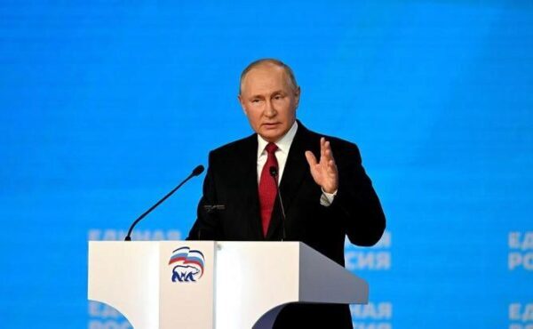 Путин подписал указ о единовременной выплате по 10 тыс. рублей всем пенсионерам