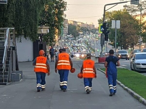 В Москве защитники бульвара за три месяца отразили три попытки строителей начать работы