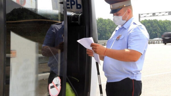 Водителей автобусов уличили в опасных маневрах на дорогах Липецкой области