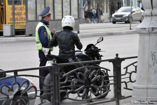 За выходные на свердловских дорогах поймали свыше 200 пьяных водителей