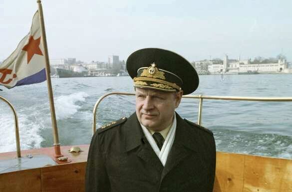 «Герой России украл у Украины флот, а затем Крым», — в Киеве истерика из-за русского адмирала