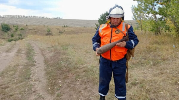 В Краснинском районе нашли мину