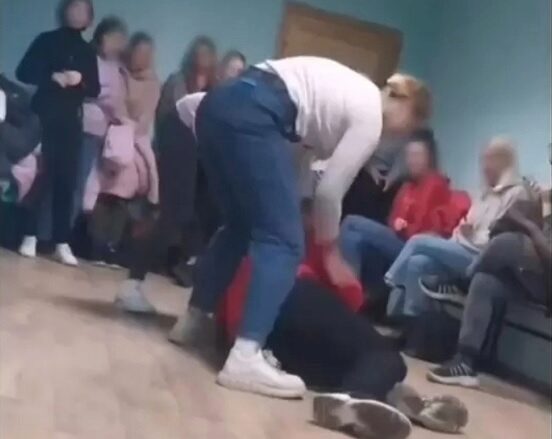 В липецком техникуме проводят проверку после видео с избиением студентки-инвалида