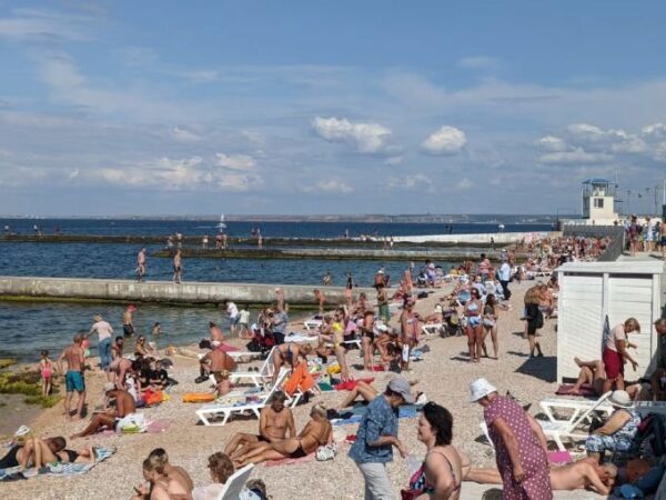 В высокий сезон Севастополь принял шестьсот тысяч туристов