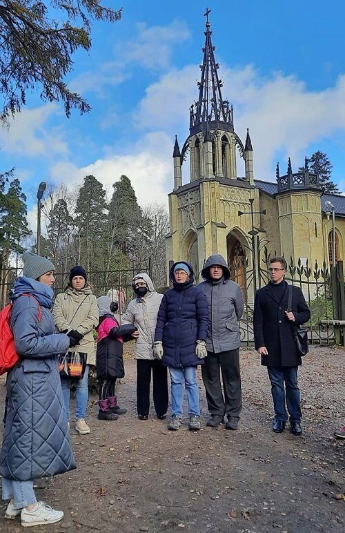 Петербуржцы пытаются спасти исторический памятник при помощи экскурсий