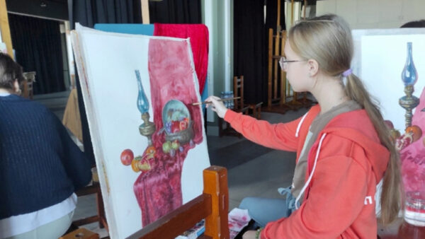 Ученицы художественной школы Липецка пройдут мастер-классы в Сочи