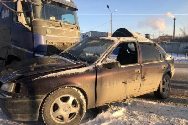 Изношенная резина и скользкая дорога стали причинами смертельного ДТП на Урале