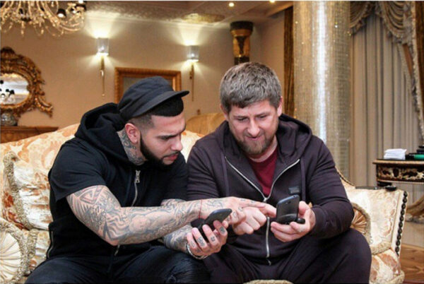 Житель КБР выиграл айфон в лёгком конкурсе Кадырова