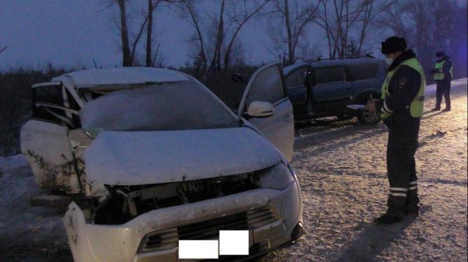 Один человек погиб и пятеро пострадали в ДТП на трассе Екатеринбург - Шадринск - Курган
