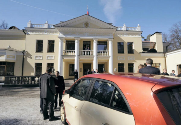 Подполковника ФСО обвиняют в коррупции при реконструкции резиденции Путина в Ново-Огарево