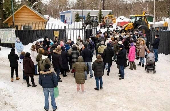 Москвичи не оставляют надежды спасти парк "Покровское-Стрешнево" от "благоустройства"