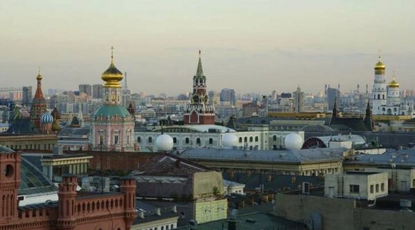 В Москве усилены меры безопасности в метро, задержаны вылеты в аэропортах