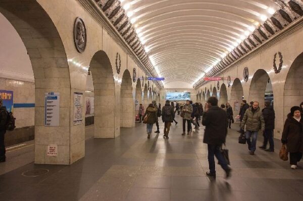 В Петербурге на капремонт закрывается станция метро «Московская»