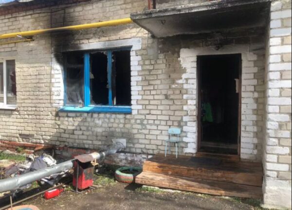 Три человека пострадали во время взрыва газа в жилом доме в Арамиле