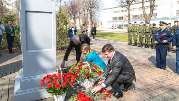 В Липецком авиацентре квалификацию повышали знаменитые космонавты