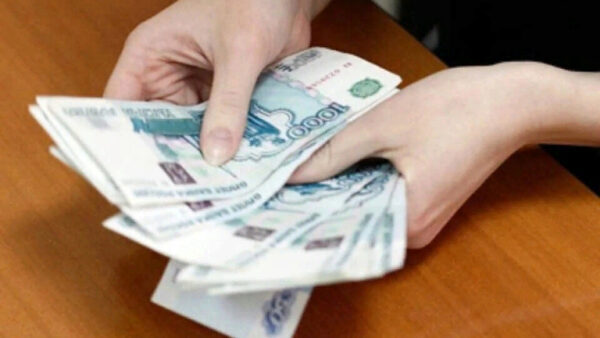 Две липчанки стащили из магазина одежду на 17 тысяч рублей