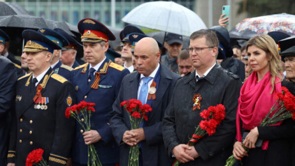 Игорь Артамонов вместе с липчанами принял участие в торжествах в честь Дня Победы