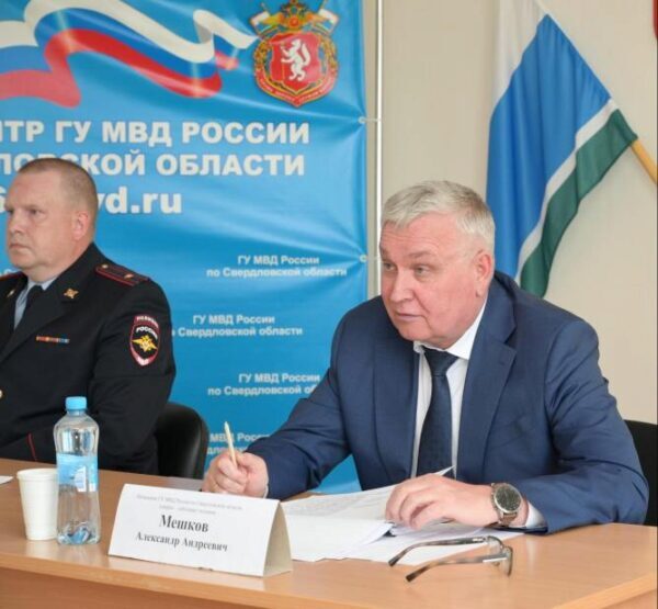 Начальник свердловского главка МВД проверил работу полиции Ирбита и Байкалово