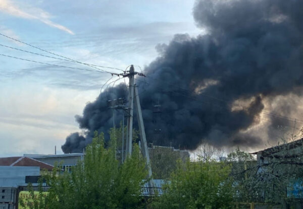 Пожар на заводе в Ярославле принёс ущерб на 100 млн. рублей и загрязнил воздух