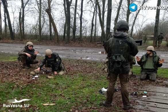 Захвачена «Бандеровская тушёнка»: солдаты ВСУ пачками сдаются в плен под Лиманом (ФОТО)