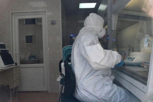 Общее количество случаев коронавируса на Среднем Урале превысило 447 тысяч