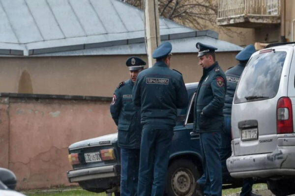 Родственники армянских чиновников расстреляли из автомата молодых людей