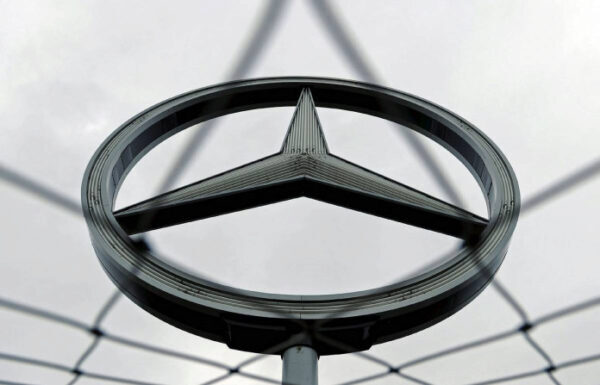 Суд удовлетворил иск владельца Mercedes-Benz из Петербурга к АО «Автодор»