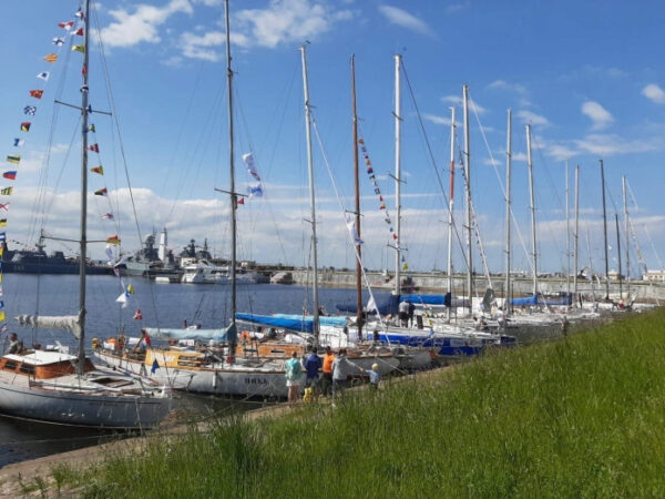 Вице-губернатор Линченко передал проект «Горской» «Яхт-клубу Санкт-Петербурга»