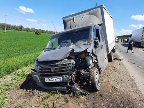 Женщина-пассажир погибла в ДТП на уральской трассе