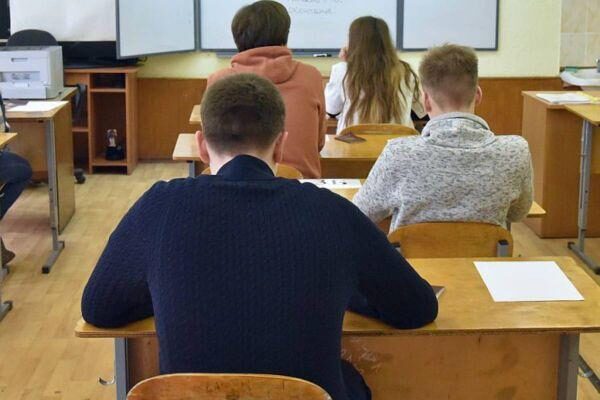 10 школ Екатеринбурга вошли в список лучших по конкурентоспособности выпускников