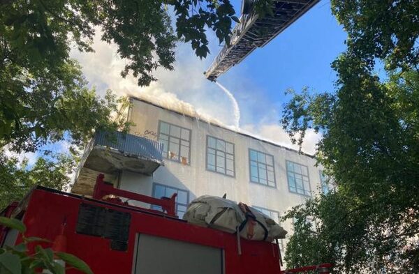 В центре Екатеринбурга произошел пожар в объекте культурного наследия