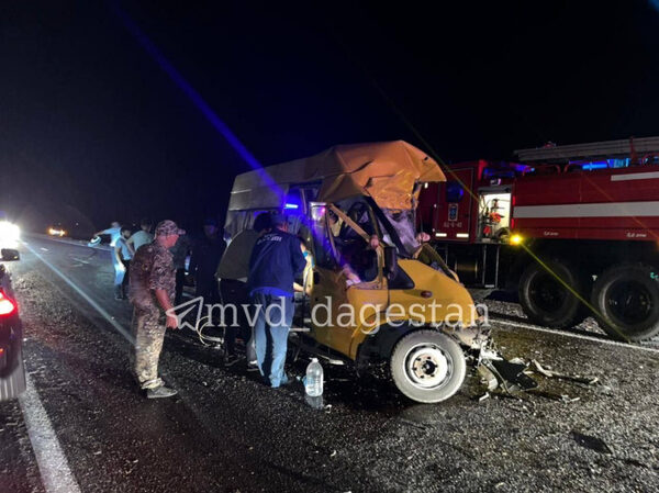 В Дагестане в автокатастрофе погибли восемь человек