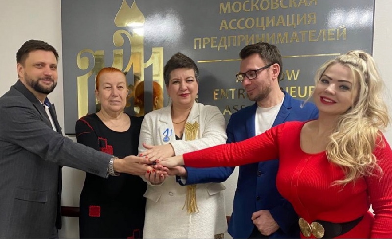 Как предупредить системные кризисы и мошенничество: презентация новой книги Феникса Фламма